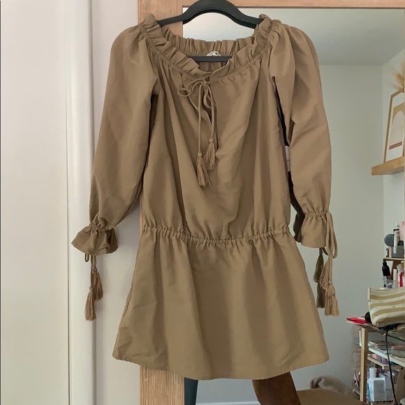 Tularosa Dresses & Skirts - NWT TulaRosa off the shoulder dress
